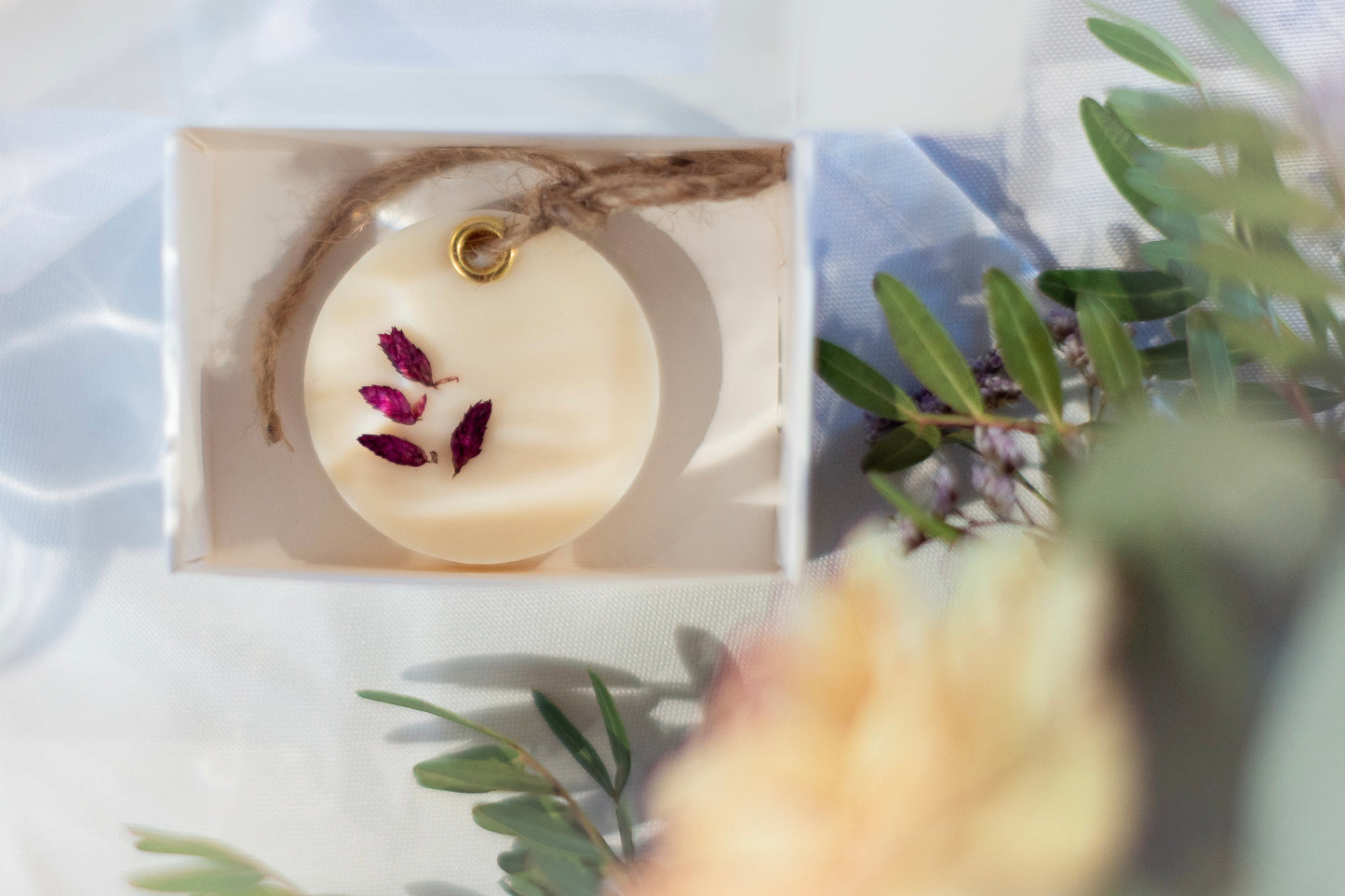 SUSPENSIONS PARFUMÉES